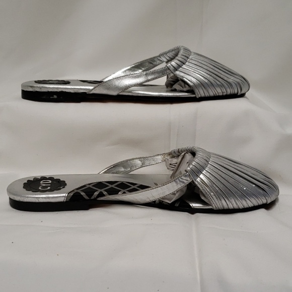 CYD by Cydney Mandel Silver Flats - Picture 4 of 6